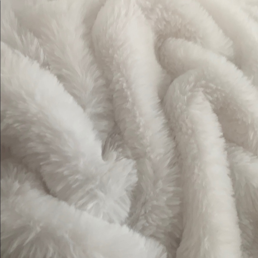 Meet your Posher, Hileri